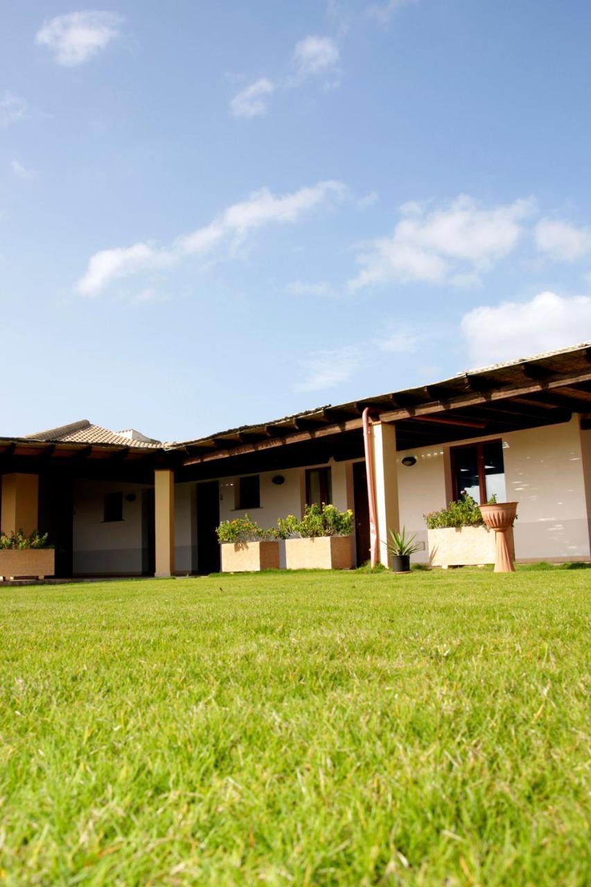 Hotel Tupei Calasetta Luaran gambar